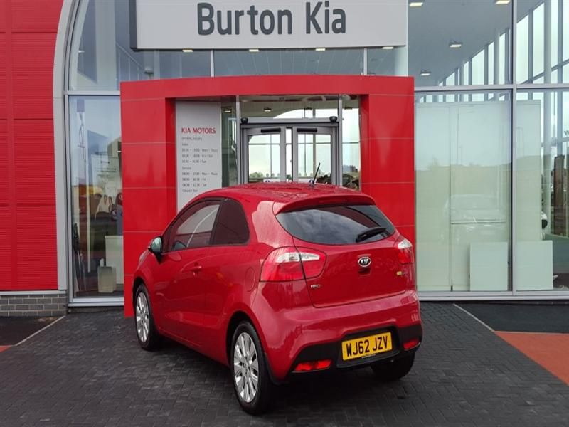 2012 KIA Rio 1.1CRDi 2 Hatchback 3dr image 2