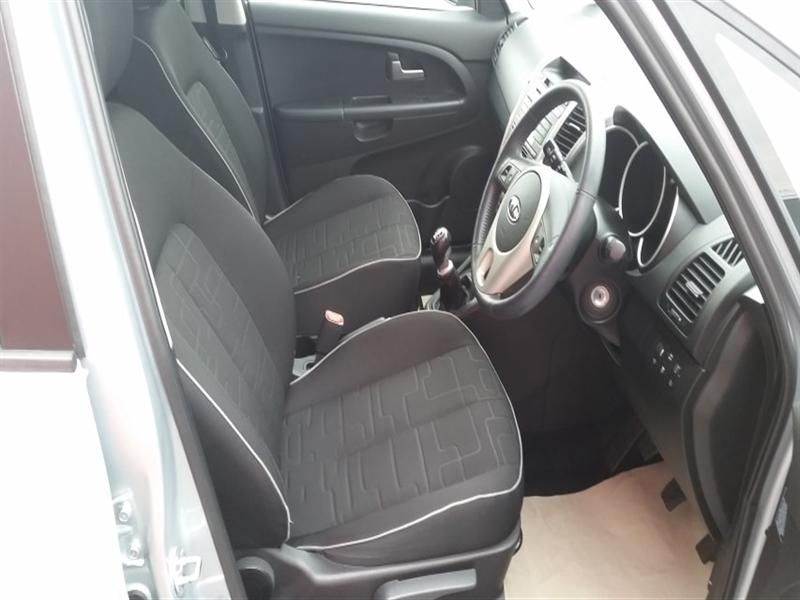 2010 KIA Venga 1.4 CRDi image 3