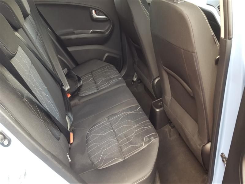 2014 KIA Picanto 1.0 2 Hatchback 5dr image 4