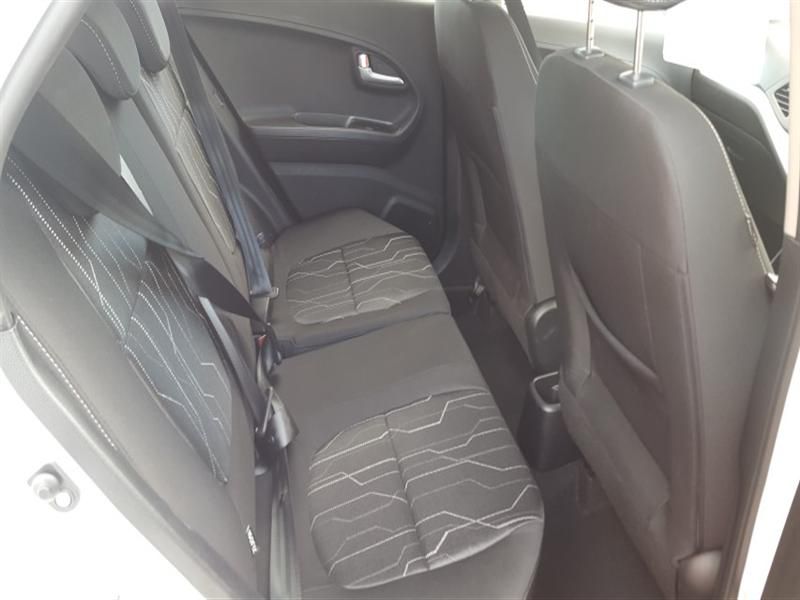 2014 KIA Picanto 1.0 2 Hatchback 5dr image 4