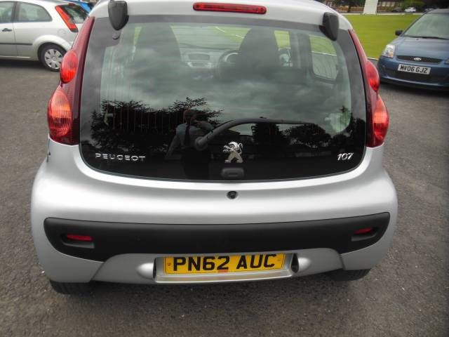 2012 PEUGEOT 107 1.0 Active image 2