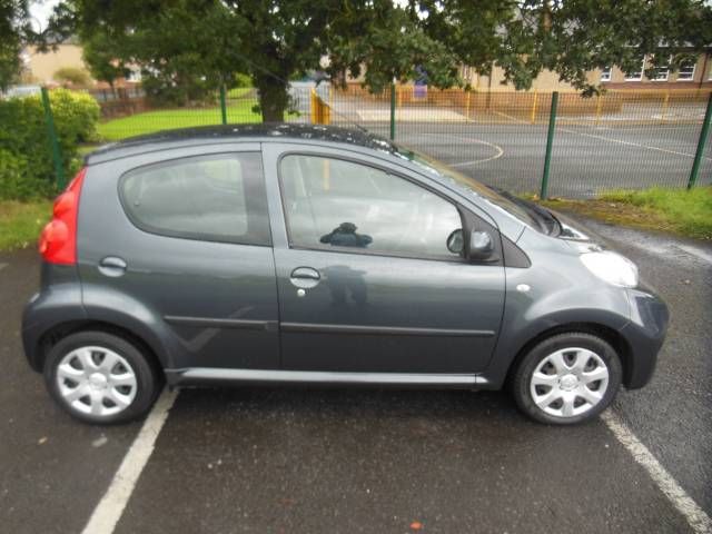 2010 PEUGEOT 107 1.0 Urban image 2