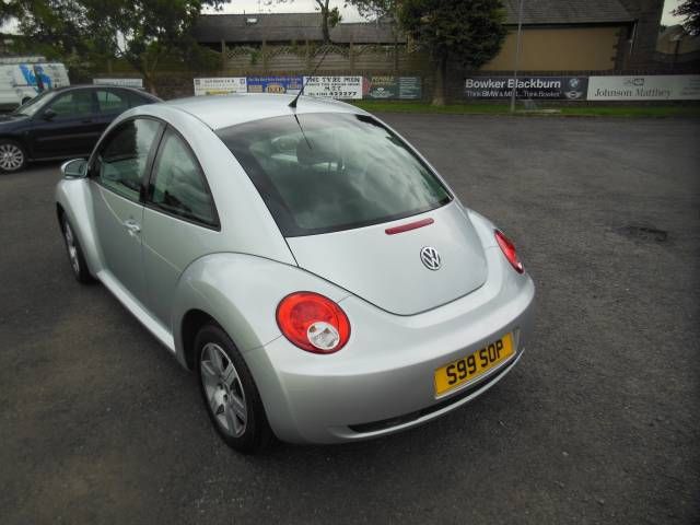 2007 VOLKSWAGEN BEETLE 1.6 Luna image 3