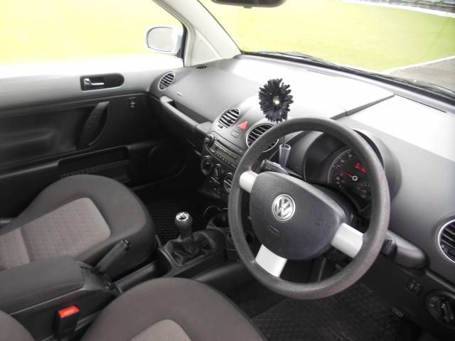 2007 VOLKSWAGEN BEETLE 1.6 Luna image 4