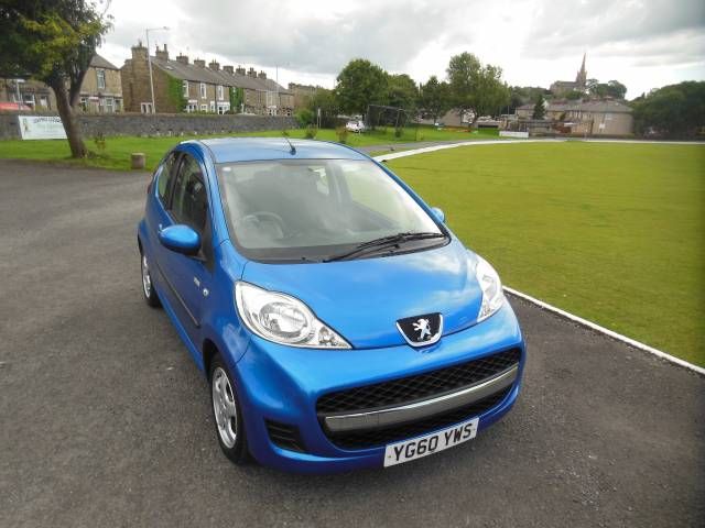 2010 PEUGEOT 107 1.0 Millesim image 1