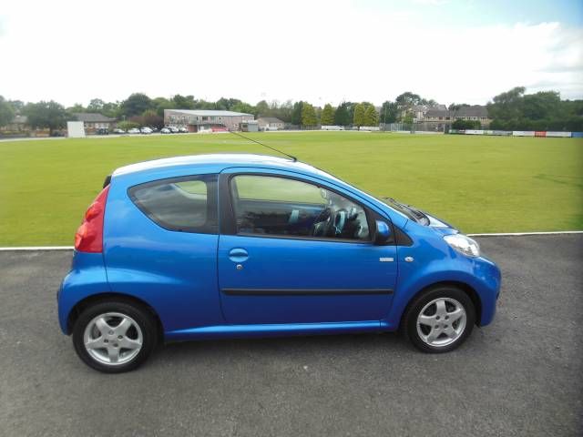 2010 PEUGEOT 107 1.0 Millesim image 2