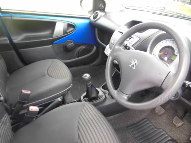 2013 PEUGEOT 107 1.0 Active image 4