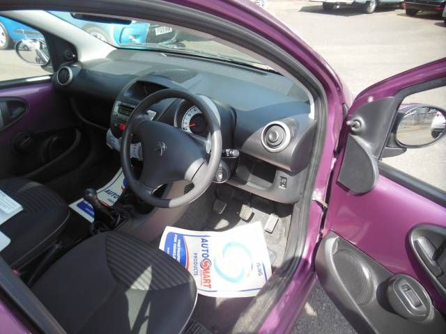 2013 PEUGEOT 107 1.0 Active image 4