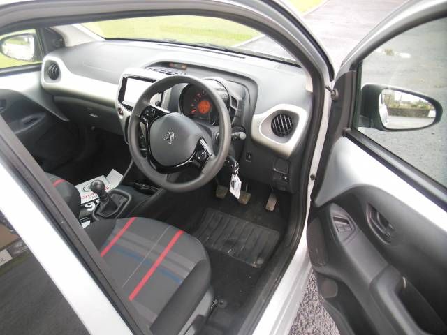 2014 PEUGEOT 108 1.0 Active image 4