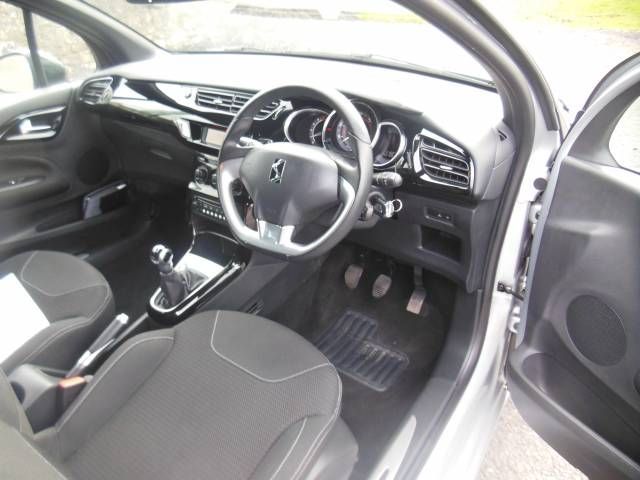 2013 CITROEN DS3 1.6 e-HDi image 4