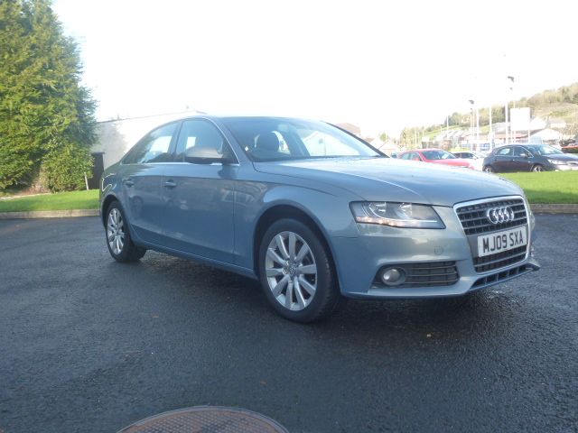 2009 Audi A4 2.0 TD SE 4 Dr image 1