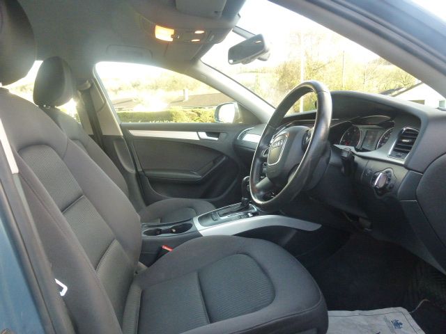 2009 Audi A4 2.0 TD SE 4 Dr image 4