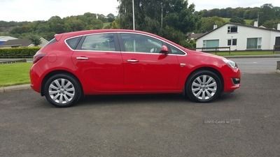 2013 Vauxhall Astra 2.0 CDTI SE image 3