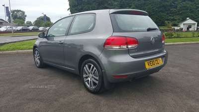 2010 Volkswagen Golf 1.6 TDi image 2