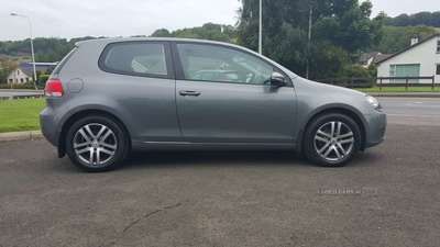 2010 Volkswagen Golf 1.6 TDi image 3
