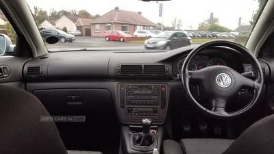 2004 Volkswagen Passat 1.9 TDI SPORT image 5