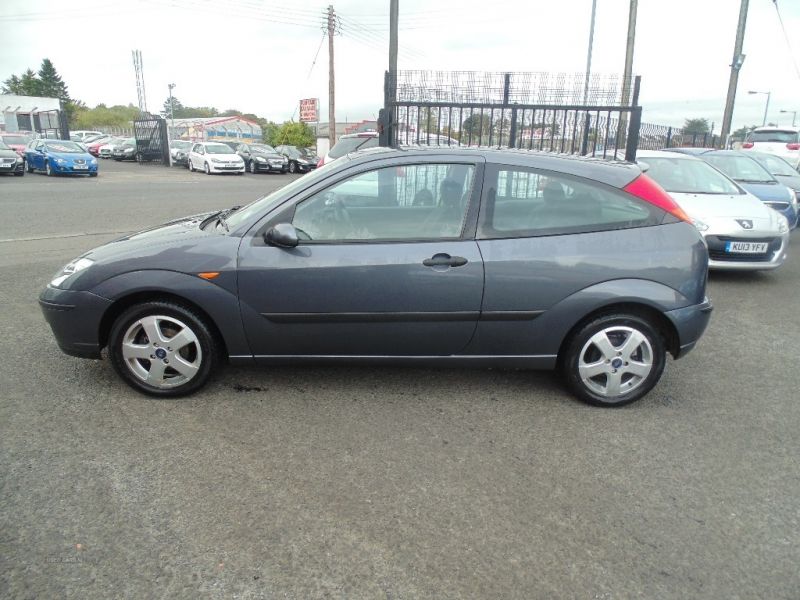 2005 Ford Focus EDGE image 2