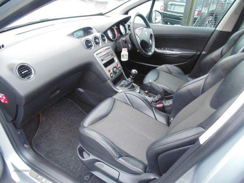 2008 Peugeot 308 GT HDI 135 image 4