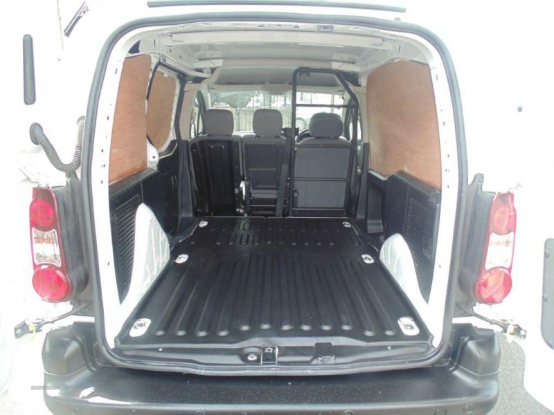 2013 Citroen Berlingo HDI image 3