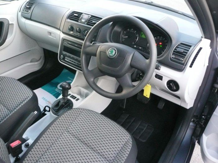 2011 Skoda Fabia 1.2 TSI 105 SE image 3