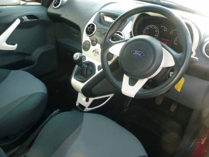 2011 Ford Ka 1.2 Titanium 3dr image 4