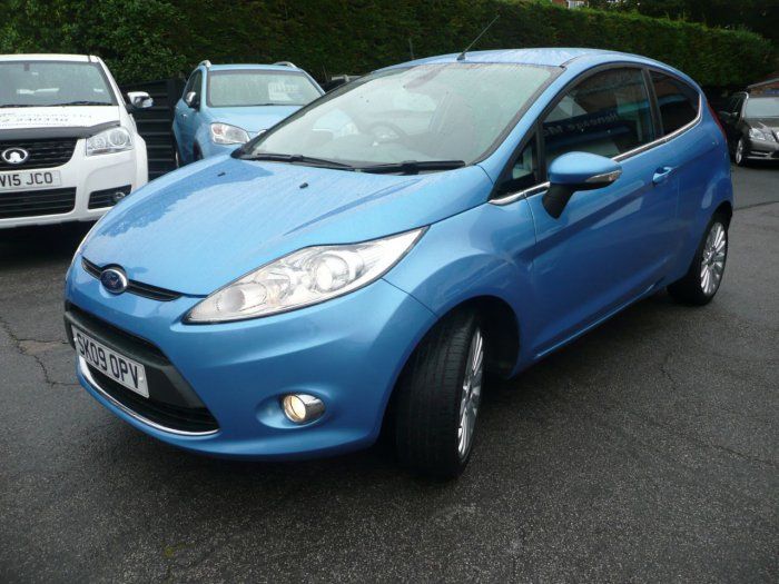 2009 Ford Fiesta 1.4 Titanium 3dr image 2