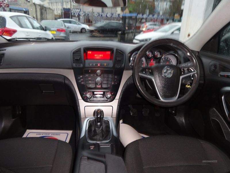 2010 Vauxhall Insignia CDTI image 4