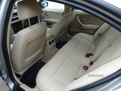 2010 BMW 3 Series ES image 5