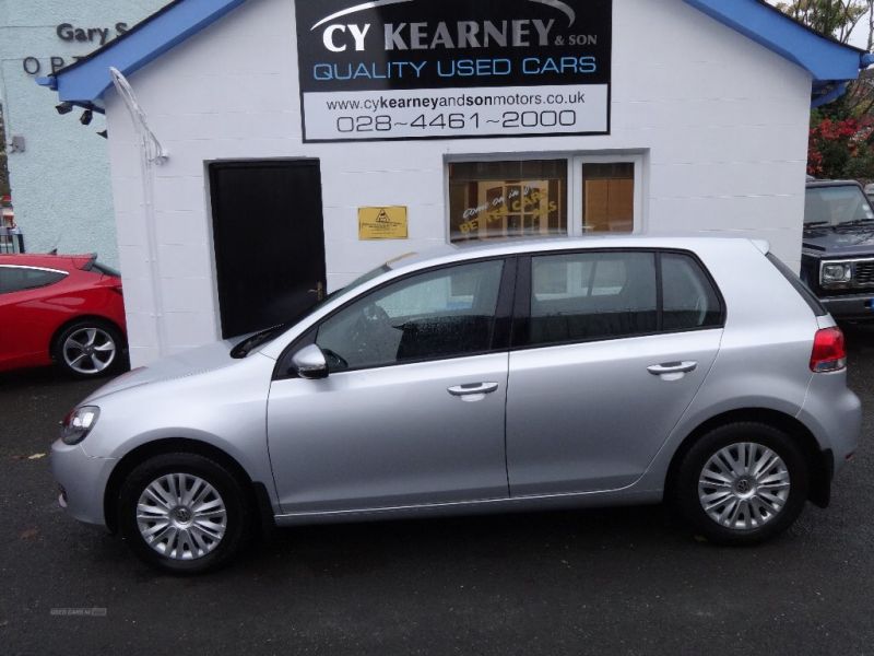 2012 Volkswagen Golf S TDI image 2