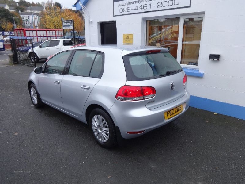 2012 Volkswagen Golf S TDI image 4