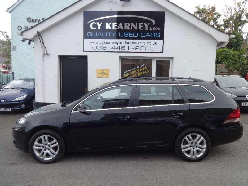 2011 Volkswagen Golf TDI image 2