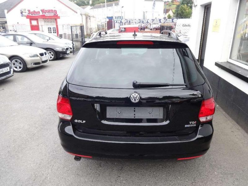 2011 Volkswagen Golf TDI image 3