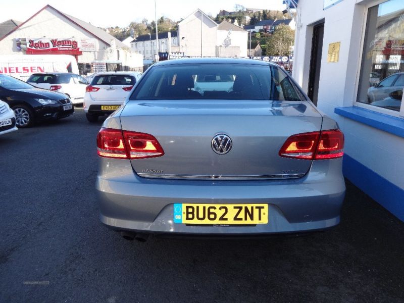 2012 Volkswagen Passat S TDI image 3