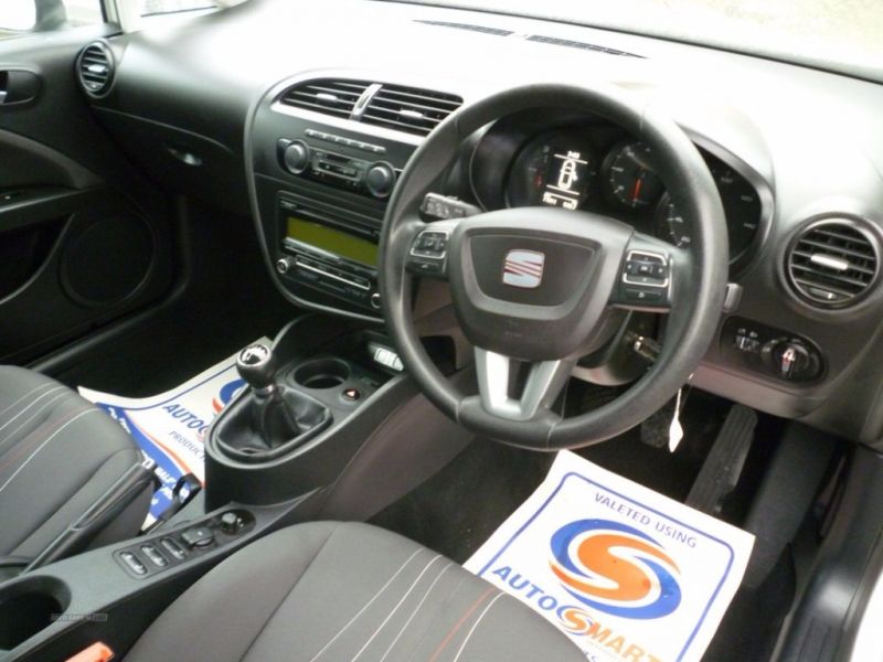 2011 Seat Leon S COPA CR TDI image 4