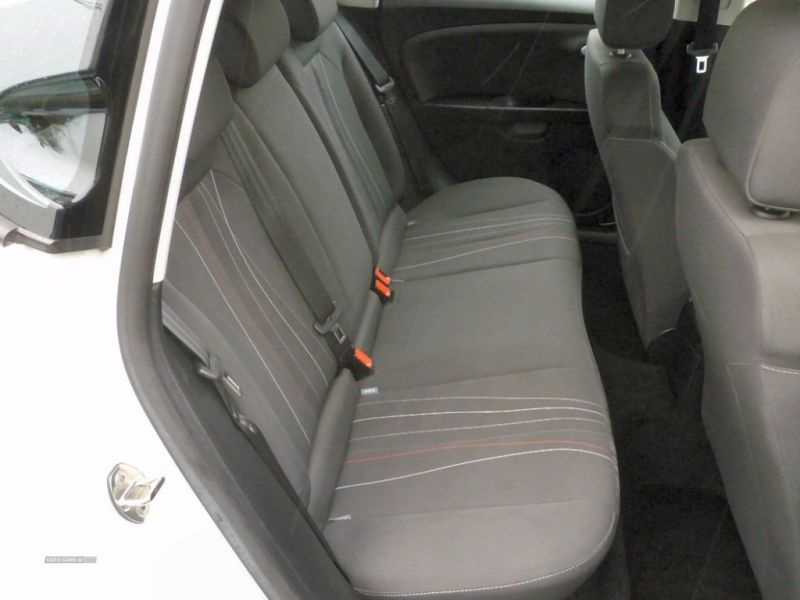 2011 Seat Leon S COPA CR TDI image 5