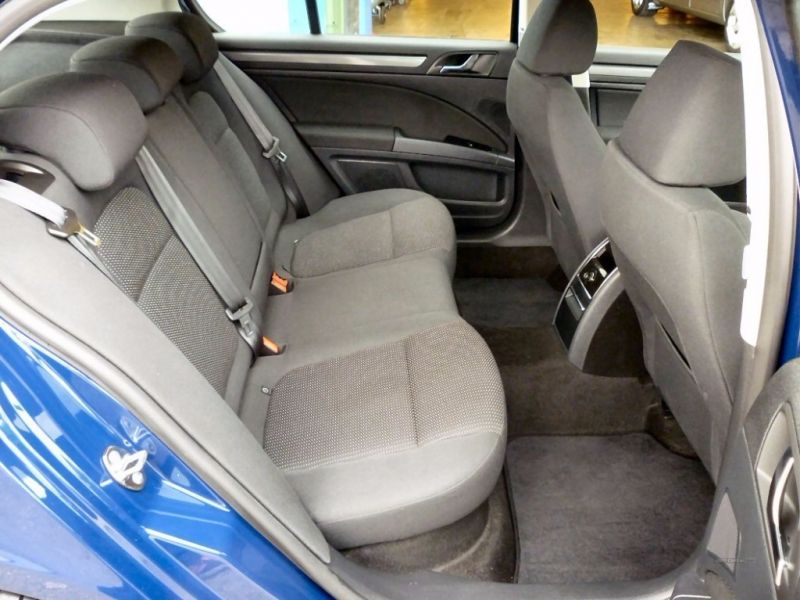 2012 Skoda Superb S TDI image 5