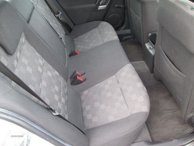 2006 Vauxhall Vectra 1.9 CDTI image 5