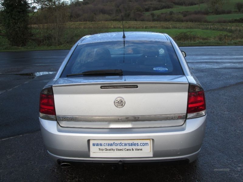 2008 Vauxhall Vectra 1.9 CDTI image 2