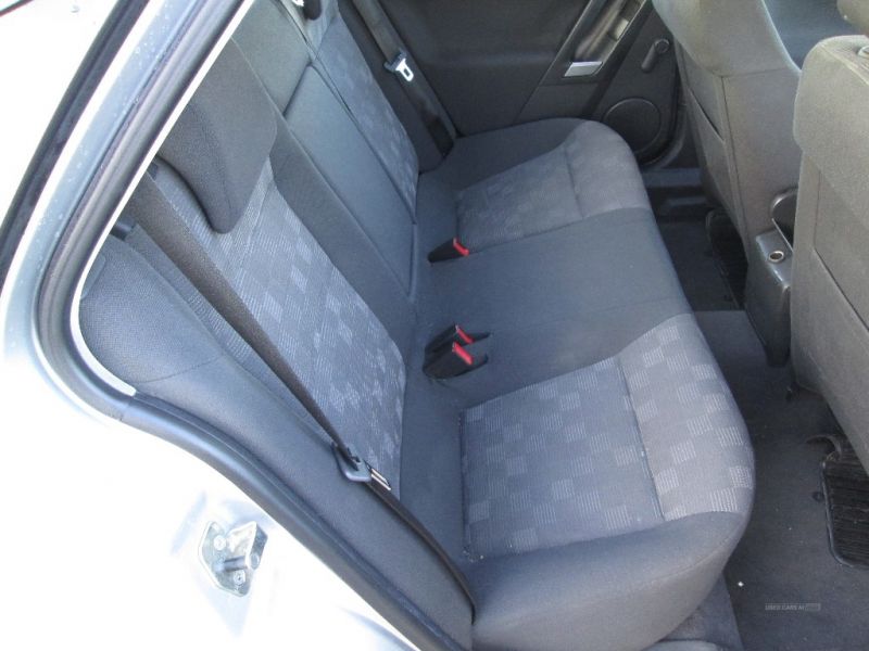 2008 Vauxhall Vectra 1.9 CDTI image 5