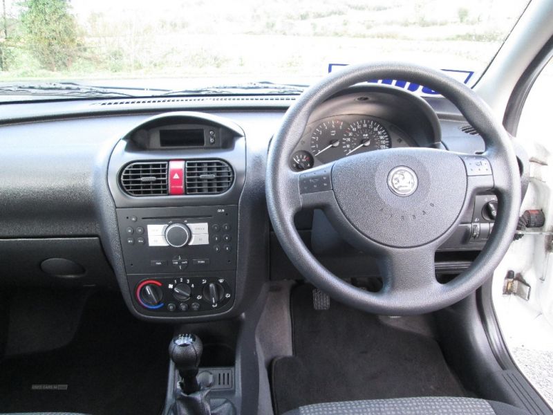 2007 Vauxhall Corsa 1.3 CDTI image 4