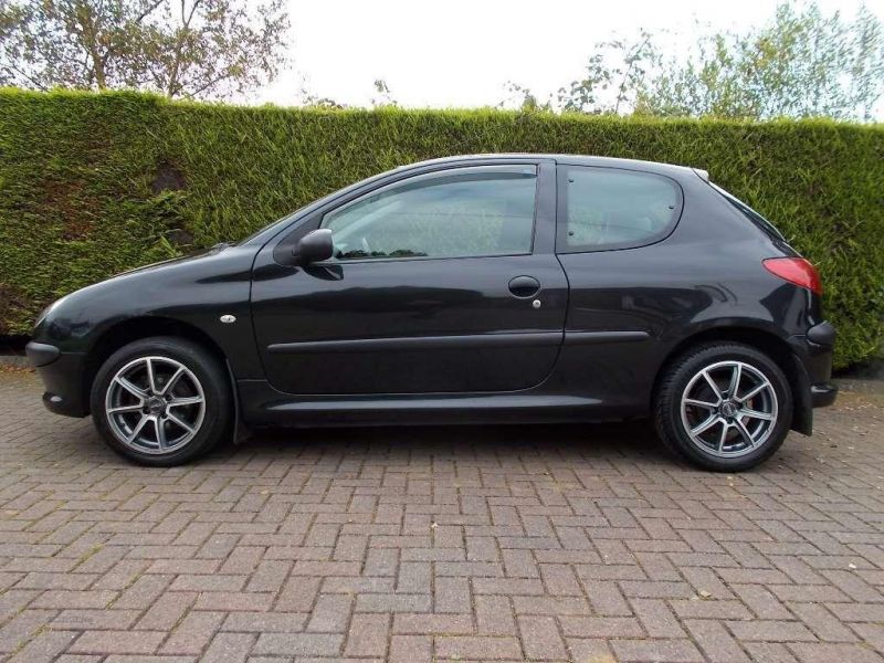 2006 Peugeot 206 URBAN image 2