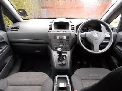 2007 Vauxhall Zafira LIFE image 4