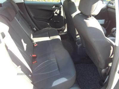 2012 Peugeot 208 ACTIVE HDI image 5