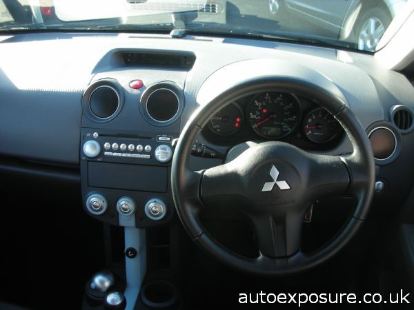 2005 Mitsubishi Colt 1.5 Elegance Auto image 3