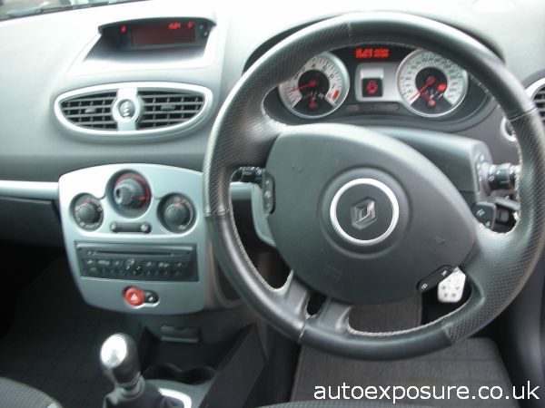 2009 Renault Clio 1.6 VVT 128 GT image 4