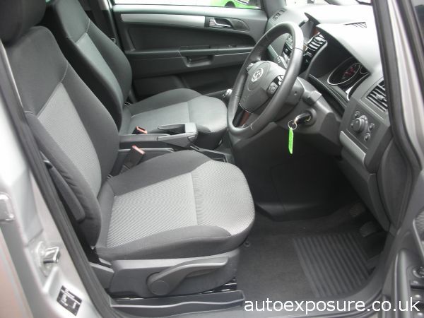 2012 Vauxhall Zafira 1.6i image 3