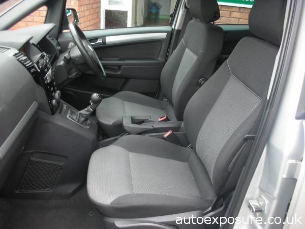 2012 Vauxhall Zafira 1.6i image 5