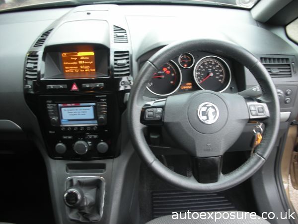 2013 Vauxhall Zafira 1.7 CDTi ecoFLEX image 4