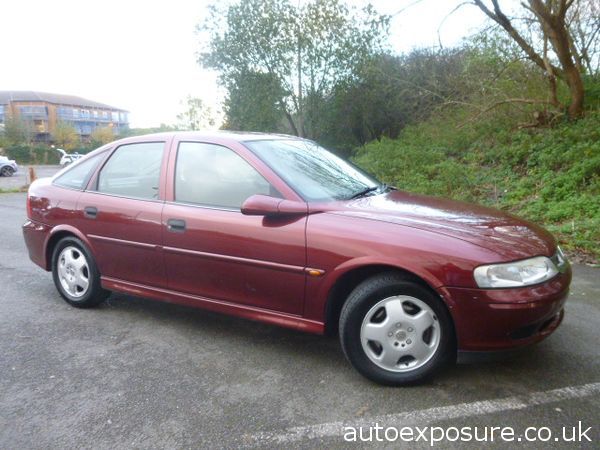 2001 Vauxhall Vectra 1.8 Club image 1