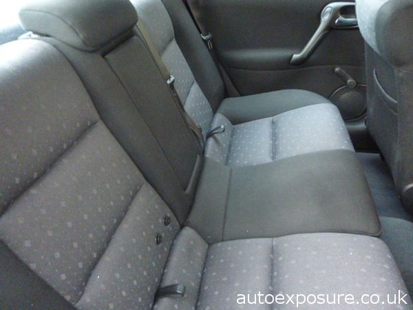 2001 Vauxhall Vectra 1.8 Club image 5